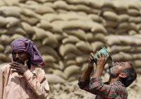 Heat allowance for workers during the summer months