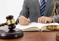 Bombay HC: Prolonged Absence Without Intimation  Can Be Treated as Voluntary Abandonment of Service